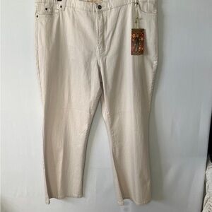 BESTOW NWT Cream Light Beige Bootcut Slimming Stretch Denim Jeans sz 24.